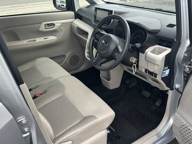 スバル ステラ L スマートアシスト 千葉県 2018(平30)年 3.1万km ブライトシルバーメタリック BlueTooth接続/CD/DVD/AM/FM/USB接続＆充電/スマートアシストIII/・衝突警報機能/・衝突回避支援ブレーキ/・誤発進抑制制御機能/・車線逸脱警報機能/ステアリングスイッチ/アイドリングストップ/純正フロアマット/コーナーセンサー/ドアバイザー/取扱説明書/保証書