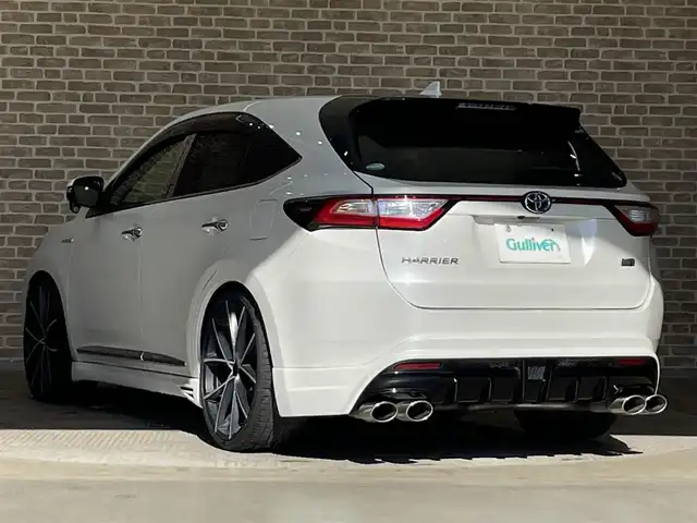 トヨタ ハリアー ハイブリッド プレミアム 岩手県 2018(平30)年 6.9万km ホワイトパールクリスタルシャイン ワンオーナー/４WD/ムーンルーフ/プリクラッシュセーフティ/レーダークルーズコントロール/レーンディパーチャーアラート/オートマチックハイビーム/MTモード付AT/横滑り防止装置/オートブレーキホールド/パワーバックドア/運転席パワーシート/アイドリングストップ/社外ナビ/フルセグTV/Msスピードエアロ/LEDヘッドランプ/２２インチアルミホイール/車高調