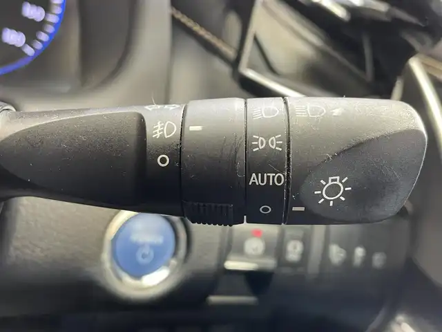 トヨタ ハリアー ハイブリッド プレミアム 岩手県 2018(平30)年 6.9万km ホワイトパールクリスタルシャイン ワンオーナー/４WD/ムーンルーフ/プリクラッシュセーフティ/レーダークルーズコントロール/レーンディパーチャーアラート/オートマチックハイビーム/MTモード付AT/横滑り防止装置/オートブレーキホールド/パワーバックドア/運転席パワーシート/アイドリングストップ/社外ナビ/フルセグTV/Msスピードエアロ/LEDヘッドランプ/２２インチアルミホイール/車高調