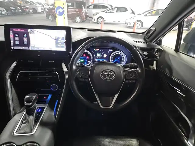 トヨタ ハリアー ハイブリッド Z レザーパッケージ 長崎県 2021(令3)年 8.3万km プレシャスブラックパール 〇ワンオーナー/〇純正12.3インチナビ/〇フルセグTV/〇バックカメラ/〇パノラマモニター/〇ビルトインETC2.0/〇JBLプレミアムサウンド/〇GRエアロ（フロント/サイド/リアアンダー）/〇セーフティセンス/〇レーダークルーズコントロール/〇プリクラッシュセーフティ/〇ブラインドスポットモニター/〇パワーバックドア/〇LEDヘッドランプ/〇オートライト/〇フォグランプ/〇社外19インチアルミ/〇革巻きステアリング/〇オートエアコン/〇革シート/〇シートヒーター/シートベンチレーション/〇パワーシート/〇スマートエントリー/〇禁煙車