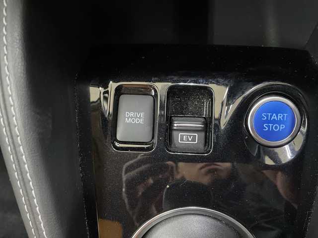 日産 キックス X ツートーンインテリアED 神奈川県 2020(令2)年 3.2万km サンライトイエロー 純正9型ナビ/ルーフレール/インテリジェントアラウンドビューモニター/デジタルインナーミラー/セーフティアシスト/プロパイロット/スペアキー1本/充電用USBソケット/ステアリングヒーター/ハーフレザーシート/シートヒーター/シートリフター/前側ドライブレコーダー/純正フロアマット/ETC/純正17インチアルミホイール/LEDヘッドライト/オートマチックハイビーム/インテリジェントエマージェンシーブレーキ/車線逸脱防止支援システム/車線逸脱警報/ふらつき警報/踏み間違い衝突防止アシスト/ハイビームアシスト