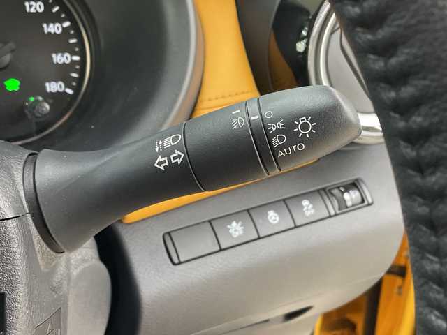 日産 キックス X ツートーンインテリアED 神奈川県 2020(令2)年 3.2万km サンライトイエロー 純正9型ナビ/ルーフレール/インテリジェントアラウンドビューモニター/デジタルインナーミラー/セーフティアシスト/プロパイロット/スペアキー1本/充電用USBソケット/ステアリングヒーター/ハーフレザーシート/シートヒーター/シートリフター/前側ドライブレコーダー/純正フロアマット/ETC/純正17インチアルミホイール/LEDヘッドライト/オートマチックハイビーム/インテリジェントエマージェンシーブレーキ/車線逸脱防止支援システム/車線逸脱警報/ふらつき警報/踏み間違い衝突防止アシスト/ハイビームアシスト