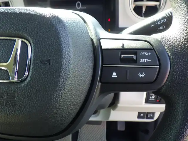 ホンダ Ｎ ＢＯＸ 千葉県 2024(令6)年 1.3万km プレミアムサンライトホワイトパール ホンダセンシング/・衝突軽減ブレーキ（CMBS）/・車線維持支援システム（LKAS）/・アダプティブクルーズコントロール（ACC）/・後方誤発進抑制機能/・誤発進抑制機能/左パワースライドドア/社外メモリーナビ/地デジTV/【Bluetooth接続】/バックカメラ/ETC/LEDヘッドライト/ウインカーミラー/コーナーセンサー/サイド/カーテンエアバッグ/スマートキー