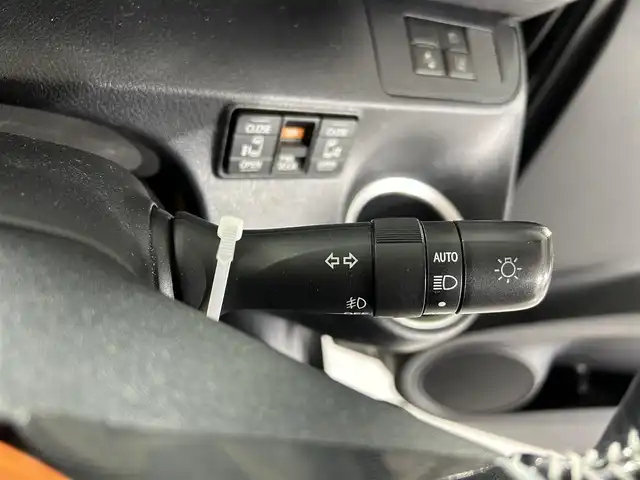 トヨタ シエンタ G クエロ 佐賀県 2020(令2)年 4.7万km ブラックマイカ 社外7インチナビ/ワンセグTV/CD/DVD/USB/バックカメラ/衝突被害軽減システム/横滑り防止装置/パーキングサポートブレーキ/車線逸脱警報/クリアランスソナー/先行車発進お知らせ機能/オートライト/オートマチックハイビーム/LEDヘッドライト/フォグライト/両側パワースライドドア/ハーフレザーシート/ISOFIX対応シート/純正フロアマット/ドアバイザー/スマートキー/プッシュスタート