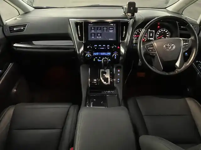 トヨタ アルファード S Cパッケージ 兵庫県 2020(令2)年 6.7万km ホワイト 純正9インチナビ/バックカメラ/両側パワースライドドア/追従有クルーズコントロール/ツインムーンルーフ/デジタルインナーミラー/オットマン/DN席シートヒーター、エアーシート/シートベンチレーション/アップルカープレイ/ビルトインETC/メモリ付きパワーシート/Bluetooth接続/トヨタセーフティセンス/電動リアゲート/レザーウッドマンハンドル/ステアリングリモコン/LEDヘッドライト