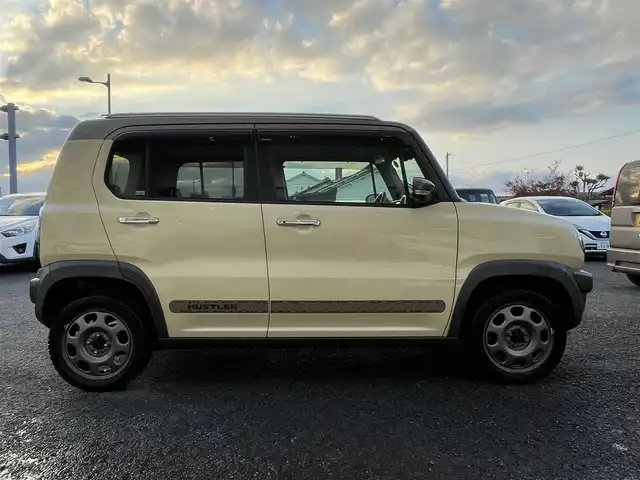 スズキ ハスラー ワンダラー 宮崎県 2019(平31)年 9.2万km シフォンアイボリーメタリック/ウッディブラウン2トーンルーフ じしゃロン宮崎店成約済み//ナビ//TV/CD/DVD/Bluetooth//ETC//アラウンドビューモニター//バックカメラ//純正フロアマット//純正アルミホイール//ドアバイザー//ステアリングスイッチ//オートライト