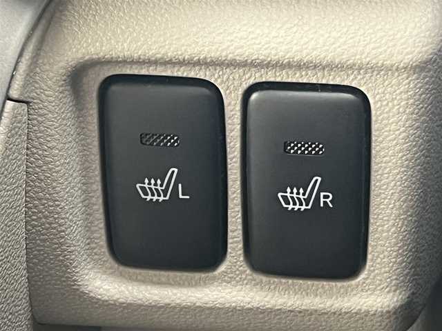 ダイハツ キャスト スタイル X リミテッド SAⅢ 秋田県 2019(令1)年 6万km ダークエメラルドマイカ ４WD/衝突軽減システム/誤発進抑制機能/社外メモリナビ（DVD/CD/BT/AM/FM）/フルセグ（走行中視聴可能）/バックカメラ/スマートキー/アイドリングストップ/プッシュスタート/レーンキープアシスト/オートマチックハイビーム/ステアリングスイッチ/前席シートヒーター/ドライブレコーダー/ETC/社外フロアマット/社外ドアバイザー/オートライト/オートエアコン/パワーステアリング/パワーウィンドウ/ヘッドライトレベライザー/横滑り防止/盗難防止装置/寒冷地仕様/電動格納ミラー/保証書/取扱説明書/記録簿/スペアキー×１