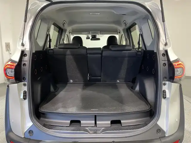 トヨタ シエンタ ハイブリッド ファンベースG クエロ 愛知県 2021(令3)年 3.2万km ホワイトパールクリスタルシャイン 純正9インチナビ/アラウンドビューモニター/両側パワースライドドア/100V充電/ETC/バックカメラ/クルーズコントロール/パーキングサポートブレーキ/コーナーセンサー/レーンディパーチャーアラート/ステアリングヒーター/シートヒーターD/N席/Bluetooth/オートハイビーム/プッシュスタート/LEDヘッドライト/スマートキー/スペアキー/純正フロアマット/純正アルミホイール/オートライト