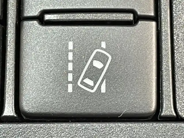 トヨタ シエンタ ハイブリッド ファンベースG クエロ 愛知県 2021(令3)年 3.2万km ホワイトパールクリスタルシャイン 純正9インチナビ/アラウンドビューモニター/両側パワースライドドア/100V充電/ETC/バックカメラ/クルーズコントロール/パーキングサポートブレーキ/コーナーセンサー/レーンディパーチャーアラート/ステアリングヒーター/シートヒーターD/N席/Bluetooth/オートハイビーム/プッシュスタート/LEDヘッドライト/スマートキー/スペアキー/純正フロアマット/純正アルミホイール/オートライト