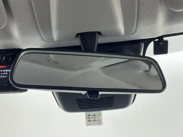 トヨタ ライズ Z 埼玉県 2019(令1)年 1.3万km ブラックマイカメタリック/ターコイズブルーマイカメタリック 純正ナビ/バックカメラ/純正17インチアルミホイール/プリクラッシュセーフティシステム/レーンキープアシスト/レーダークルーズコントロール/フルセグTV/LEDヘッドライト/ドライブレコーダー/電動格納式ドアミラー/ETC/プッシュスタート