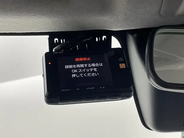 トヨタ ライズ Z 埼玉県 2019(令1)年 1.3万km ブラックマイカメタリック/ターコイズブルーマイカメタリック 純正ナビ/バックカメラ/純正17インチアルミホイール/プリクラッシュセーフティシステム/レーンキープアシスト/レーダークルーズコントロール/フルセグTV/LEDヘッドライト/ドライブレコーダー/電動格納式ドアミラー/ETC/プッシュスタート