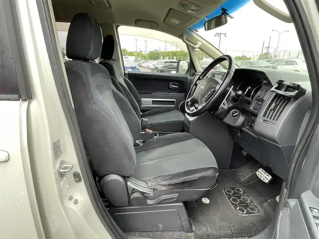 三菱 デリカＤ：５ G－Navi package 道央・札幌 2007(平19)年 14.8万km ウォームホワイトパール ４WD/純正ディーラーOPナビ/CD/DVD/TV/ASC/クルーズコントロール/バック/サイド/フロントカメラ/ビルトインETC/片側パワースライドドア/革巻きステアリング/ステアリングリモコン/パドルシフト/純正フリップダウンモニター/トランスファ切替/スマートキー/キーレスエントリー/HIDヘッドライト/オートライト/フォグランプ/電動格納ミラー/ウィンカーミラー/純正フロアマット/ドアバイザー/社外エンジンスターター