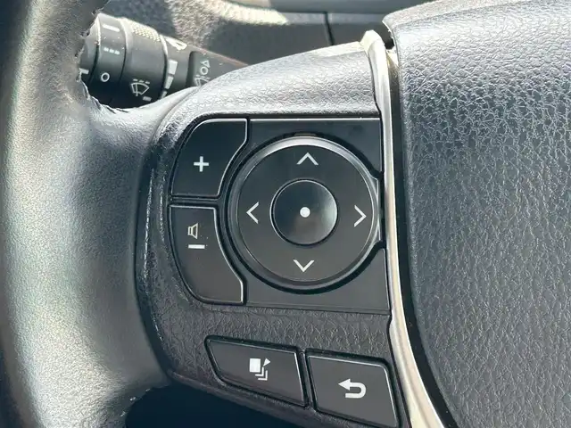 トヨタ ヴォクシー ZS 煌Ⅲ 静岡県 2021(令3)年 5.7万km ブラック TRDエアロ/純正9インチSDナビ(Bluetooth、CD、DVD、フルセグTV)/バックカメラ/両側パワスラ/ETC/スペアキー１本/クルコン/前後ドラレコ/純正アルミ/合皮シート/スマートキー/プッシュスタート/ダブルオートエアコン/アイドリングストップ/保証書/取扱説明書/USB入力端子/三列シート/ウォークスルー/純正フロアマット/横滑り防止装置/レーンキープアシスト/前後コーナーセンサー/オートライト/LEDヘッドライト/衝突軽減システム/ダブルエアバック