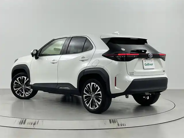 トヨタ ヤリスクロス ハイブリッド Z 埼玉県 2021(令3)年 3.5万km ホワイトパールクリスタルシャイン 純正ナビ/(フルセグ・AM・FM・Bluetooth・Miracast)/レーントレーシングアシスト/プリクラッシュセーフティ/パーキングサポートブレーキ/ロードサインアシスト/シートヒーターD+N席/バックカメラ/レーダークルーズコントロール/ＥＴＣ２．０/純正アルミホイール１８インチ/前後ドライブレコーダー/ＬＥＤヘッドライト/プッシュスタート/スマートキー