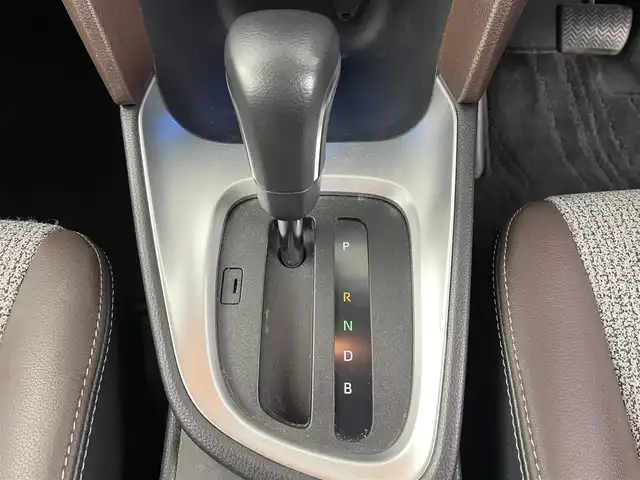 トヨタ ヤリスクロス ハイブリッド Z 埼玉県 2021(令3)年 3.5万km ホワイトパールクリスタルシャイン 純正ナビ/(フルセグ・AM・FM・Bluetooth・Miracast)/レーントレーシングアシスト/プリクラッシュセーフティ/パーキングサポートブレーキ/ロードサインアシスト/シートヒーターD+N席/バックカメラ/レーダークルーズコントロール/ＥＴＣ２．０/純正アルミホイール１８インチ/前後ドライブレコーダー/ＬＥＤヘッドライト/プッシュスタート/スマートキー