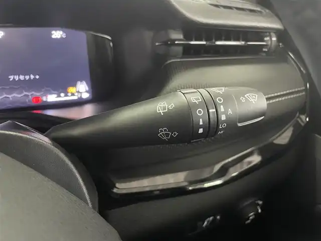 クライスラー・ジープ ジープ コンパス ナイトイーグル 兵庫県 2023(令5)年 0.5万km 緑Ⅱ 100台限定/10.1モニター純正ナビ/バックカメラ/ETC/ドライブレコーダー/ブラックステッチ入革/ファブリックコンビシート/アダプティブクルーズコントロール/オートブレーキホールド/パークアシスト/トラフィックサインレゴニクション/インテリジェントスピードアシスト/純正18インチAW/リフレクター式LEDヘッドランプ/ブラックルーフレール/スマートキー/Bluetooth/USB