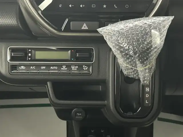 スズキ ハスラー Jスタイル Ⅱ 埼玉県 2024(令6)年 0.1万km未満 クールカーキパールメタリック/ソフトベージュメタリック 純正9インチナビ CD/DVD Bluetooth フルセグTV 全方位カメラ ルーフレール シートヒーター レーダークルーズコントロール 純正15インチアルミホイール アイドリングストップ