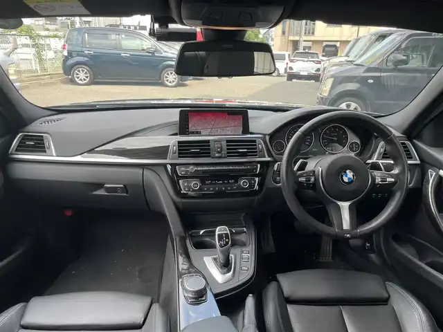 ＢＭＷ ３２０ｉ Mスポーツ 神奈川県 2018(平30)年 4万km サファイアブラックP ワンオーナー/純正HDDナビ/(Bluetooth/USB/CD/DVD)/バックカメラ/ETC/追従クルーズコントロール/前後ドライブレコーダー/前席シートヒーター/前席パワーシート/D席シートメモリ/コーナーセンサー/パドルシフト/車線逸脱警報/横滑り防止装置/衝突軽減システム/スペアキー×１/保証書/取扱説明書