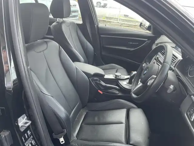 ＢＭＷ ３２０ｉ Mスポーツ 神奈川県 2018(平30)年 4万km サファイアブラックP ワンオーナー/純正HDDナビ/(Bluetooth/USB/CD/DVD)/バックカメラ/ETC/追従クルーズコントロール/前後ドライブレコーダー/前席シートヒーター/前席パワーシート/D席シートメモリ/コーナーセンサー/パドルシフト/車線逸脱警報/横滑り防止装置/衝突軽減システム/スペアキー×１/保証書/取扱説明書