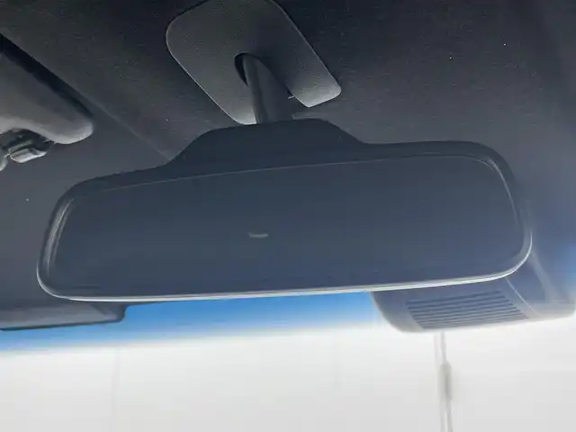 ホンダ Ｎ ＢＯＸ カスタム G L ターボ ホンダセンシング 茨城県 2019(平31)年 2.6万km プラチナホワイトパール 純正ナビ/バックカメラ/衝突被害軽減ブレーキ/車線逸脱抑制装置/レーダークルーズコントロール/オートマチックハイビーム/ソナー/両側電動スライドドア/ETC/純正15インチAW/LEDヘッドライト/スマートキー