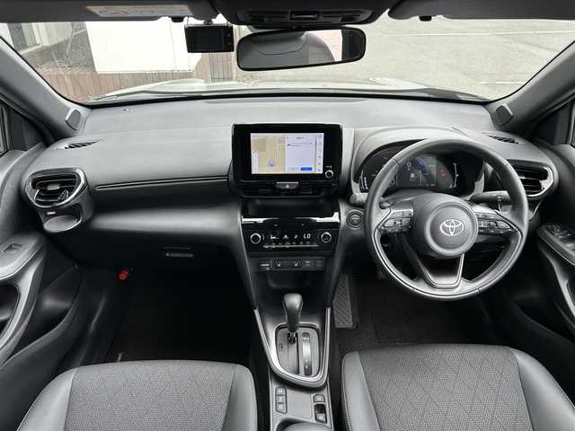 トヨタ ヤリスクロス ハイブリッド Z 静岡県 2024(令6)年 1.6万km ブラックマイカ トヨタセーフティセンス/純正ディスプレイオーディオ/ナビ/フルセグ/ＥＴＣ２．０/ＡＰＰＬＥＣＡＲＰＬＡＹ/全周囲カメラ/ハーフレザー/シートヒーター/パワーシート/ハンドルヒーター/ＢＳＭ/ＬＥＤヘッド/純正フロアマット/純正１８ＡＷ