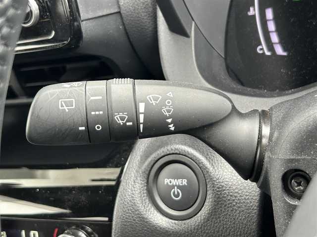 トヨタ ヤリスクロス ハイブリッド Z 静岡県 2024(令6)年 1.6万km ブラックマイカ トヨタセーフティセンス/純正ディスプレイオーディオ/ナビ/フルセグ/ＥＴＣ２．０/ＡＰＰＬＥＣＡＲＰＬＡＹ/全周囲カメラ/ハーフレザー/シートヒーター/パワーシート/ハンドルヒーター/ＢＳＭ/ＬＥＤヘッド/純正フロアマット/純正１８ＡＷ