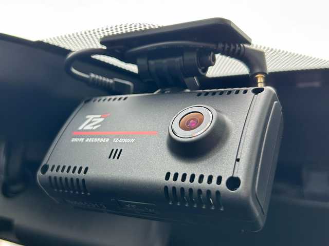 トヨタ ヤリスクロス ハイブリッド Z 静岡県 2024(令6)年 1.6万km ブラックマイカ トヨタセーフティセンス/純正ディスプレイオーディオ/ナビ/フルセグ/ＥＴＣ２．０/ＡＰＰＬＥＣＡＲＰＬＡＹ/全周囲カメラ/ハーフレザー/シートヒーター/パワーシート/ハンドルヒーター/ＢＳＭ/ＬＥＤヘッド/純正フロアマット/純正１８ＡＷ