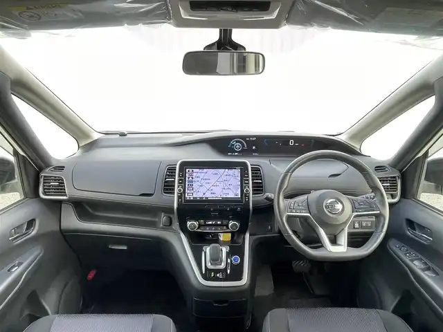 日産 セレナ e－パワー ハイウェイスター V 滋賀県 2019(平31)年 2.6万km ブリリアントホワイトパール 純正9型ナビ/（CD　BD　Bluetooth フルセグ）/バックカメラ/両側電動ドア/クルーズコントロール/衝突軽減ブレーキ/レーンアシスト/ステアリングリモコン/LEDヘッドライト/オートライト/ETC