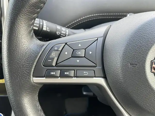 日産 セレナ e－パワー ハイウェイスター V 滋賀県 2019(平31)年 2.6万km ブリリアントホワイトパール 純正9型ナビ/（CD　BD　Bluetooth フルセグ）/バックカメラ/両側電動ドア/クルーズコントロール/衝突軽減ブレーキ/レーンアシスト/ステアリングリモコン/LEDヘッドライト/オートライト/ETC