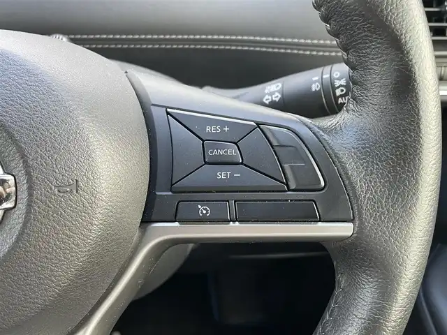 日産 セレナ e－パワー ハイウェイスター V 滋賀県 2019(平31)年 2.6万km ブリリアントホワイトパール 純正9型ナビ/（CD　BD　Bluetooth フルセグ）/バックカメラ/両側電動ドア/クルーズコントロール/衝突軽減ブレーキ/レーンアシスト/ステアリングリモコン/LEDヘッドライト/オートライト/ETC