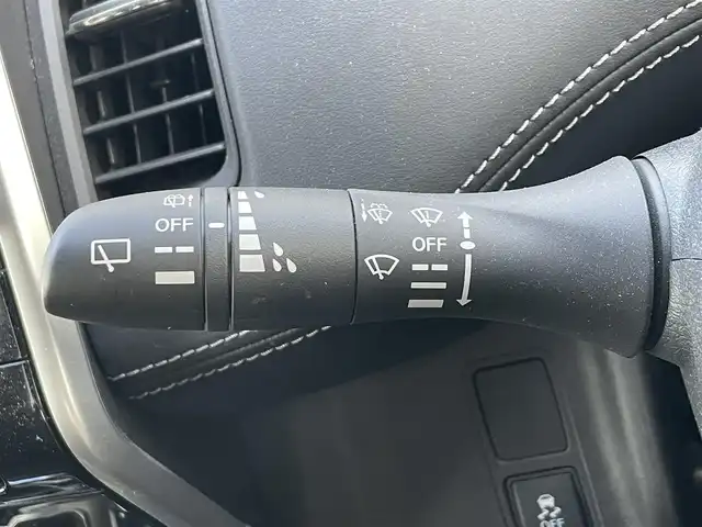 日産 セレナ e－パワー ハイウェイスター V 滋賀県 2019(平31)年 2.6万km ブリリアントホワイトパール 純正9型ナビ/（CD　BD　Bluetooth フルセグ）/バックカメラ/両側電動ドア/クルーズコントロール/衝突軽減ブレーキ/レーンアシスト/ステアリングリモコン/LEDヘッドライト/オートライト/ETC