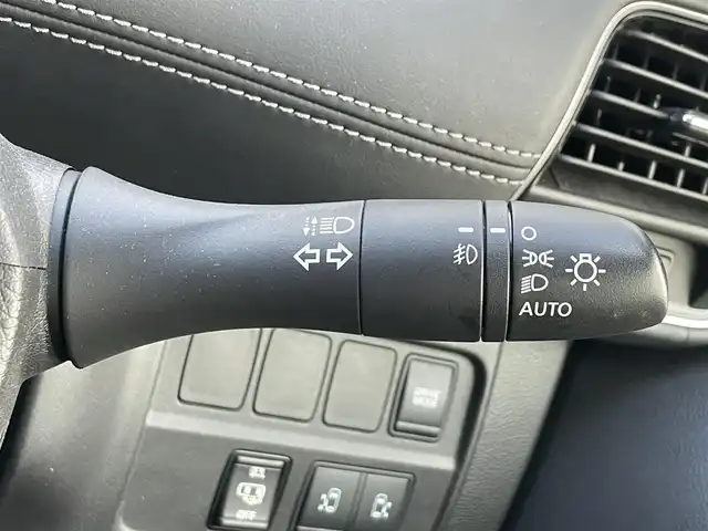 日産 セレナ e－パワー ハイウェイスター V 滋賀県 2019(平31)年 2.6万km ブリリアントホワイトパール 純正9型ナビ/（CD　BD　Bluetooth フルセグ）/バックカメラ/両側電動ドア/クルーズコントロール/衝突軽減ブレーキ/レーンアシスト/ステアリングリモコン/LEDヘッドライト/オートライト/ETC