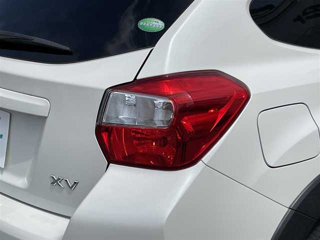 スバル インプレッサ ＸＶ 2．0i－L アイサイト 岩手県 2015(平27)年 5.9万km クリスタルホワイトP 禁煙車/4WD/追従型クルーズコントロール/純正ナビ/→フルセグTV/Bluetooth/CD/DVD/FM/AM/バックカメラ/横滑り防止装置/レーンアシスト/衝突軽減ブレーキ/パドルシフト/〇プッシュスタート/〇電動格納ミラー/〇ウィンカーミラー/〇ドアバイザー/〇パワーウィンドウ/〇USBポート2つ/〇シガーソケット2つ/オートライト/フォグライト/ドライブレコーダー/ETC/スペアキー/冬タイヤ社外アルミホイール車載