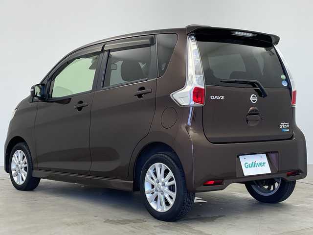 日産 デイズ HWS X Vセレ +SeftyⅡ 鹿児島県 2015(平27)年 1.2万km モカブラウンP 純正SDナビ/（AM/FM/CD/DVD）/フルセグTV/アラウンドビューモニター/ドライブレコーダー/ETC/アイドリングストップ/プッシュスタート/HIDヘッドライト/ドアバイザー/フロアマット/オートエアコン/スペアキー