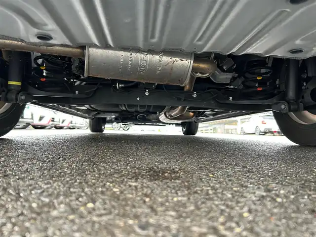 日産 セレナ ハイウェイスター V 宮城県 2020(令2)年 2.7万km ダークメタルグレー/ダイヤモンドブラック セーフティパックB/・プロパイロット/・SRSエアバッグ（サイド/カーテン）/・インテリジェントアラウンドビューモニター/・インテリジェントパーキングアシスト/・ふらつき警報/・電動パーキングブレーキ/・オートブレーキホールド/・ヒーター付ドアミラー/リアオートエアコン/3列目ヒーターダクト/＝＝＝/インテリジェントエマージェンシー/踏み間違い衝突防止アシスト/車線逸脱防止支援システム/車線逸脱警報/後側方衝突防止支援システム/後側方車両検知警報/後退時車両検知警報/標識検知機能/コーナーセンサー/フリップダウンモニター/純正10インチナビ/・CD/DVD/・Bluetooth/・フルセグTV/ビルトインETC/ドライブレコーダー/革巻きステアリング/LEDヘッドランプ/フォグランプ/オートライト/スマートキー＆プッシュスタート/電動格納ミラー/純正16インチAW/純正フロアマット