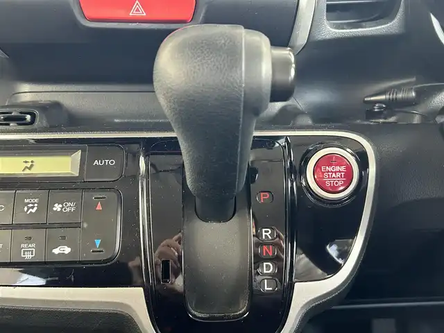 ホンダ Ｎ ＢＯＸ G Lパッケージ 兵庫県 2014(平26)年 10.1万km プレミアムホワイトパール 社外7インチナビ/　　(AM/FM/CD/DVD/BT)/ワンセグTV/バックカメラ/プッシュスタート/横滑り防止装置/ステアリングリモコン/オートライト/ETC/片側パワースライドドア/ドアバイザー/純正14インチアルミホイール/スマートキー/保証書/取扱説明書