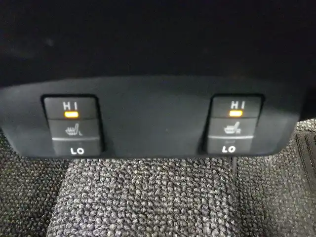 トヨタ シエンタ ハイブリッド G クエロ 千葉県 2018(平30)年 5.5万km クールボルドーガラスフレーク Toyota Safety Sense/・プリクラッシュセーフティ/・レーンディパーチャーアラート/・オートハイビーム/両側パワースライドドア/ハーフレザーシート/前席シートヒーター/純正SDナビ/地デジTV/【DVD/CD再生機能　Bluetooth接続】/バックカメラ/ドライブレコーダー（前後撮影）/革巻きステアリング/ETC/LEDヘッドライト/フォグライト/ウインカーミラー/純正16インチアルミホイル/スマートキー