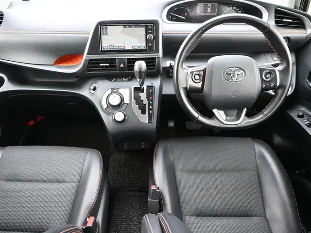 トヨタ シエンタ ハイブリッド G クエロ 千葉県 2018(平30)年 5.5万km クールボルドーガラスフレーク Toyota Safety Sense/・プリクラッシュセーフティ/・レーンディパーチャーアラート/・オートハイビーム/両側パワースライドドア/ハーフレザーシート/前席シートヒーター/純正SDナビ/地デジTV/【DVD/CD再生機能　Bluetooth接続】/バックカメラ/ドライブレコーダー（前後撮影）/革巻きステアリング/ETC/LEDヘッドライト/フォグライト/ウインカーミラー/純正16インチアルミホイル/スマートキー