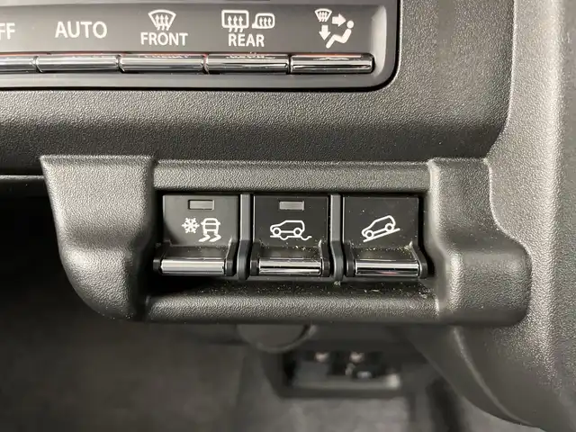スズキ ハスラー HYBRID X 道央・札幌 2024(令6)年 0.6万km ピュアホワイトP ・4WD/・スズキセーフティサポート/・衝突被害軽減ブレーキ/・純正SDナビ/（FM/AM/CD/DVD/SD/BT/フルセグTV）/・バックカメラ/ビルトインETC/・アダプティブクルーズコントロール/・LEDヘッドライト/フォグランプ/・スマートキー/スペアキー/・取扱説明書/保証書/・シートヒーター/・オートライト