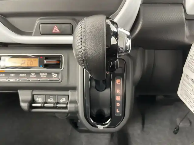 スズキ ハスラー HYBRID X 道央・札幌 2024(令6)年 0.6万km ピュアホワイトP ・4WD/・スズキセーフティサポート/・衝突被害軽減ブレーキ/・純正SDナビ/（FM/AM/CD/DVD/SD/BT/フルセグTV）/・バックカメラ/ビルトインETC/・アダプティブクルーズコントロール/・LEDヘッドライト/フォグランプ/・スマートキー/スペアキー/・取扱説明書/保証書/・シートヒーター/・オートライト
