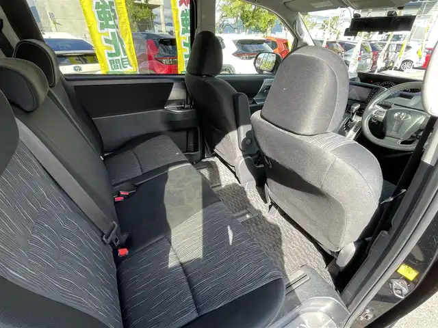 トヨタ ヴォクシー ZS 煌Ⅱ 長野県 2012(平24)年 15.6万km ブラック ワンオーナー/社外HDDナビ/・Bluetooth/CD/DVD/ワンセグTV/ビルトインETC/3列シート/ドライブレコーダー前方のみ/純正フロアマット/布系シート/両側パワースライドドア/社外16インチAW/キセノンオートライト/フォグランプ/Wエアバック/クルーズコントロール追従無し/パドルシフト/スマートキー/スペアキー1本/冷房WAC