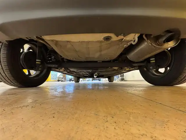 スズキ クロスビー HYBRID MZ 群馬県 2018(平30)年 7.8万km ミネラルグレーメタリック 3トーンコーディネート スズキセーフティサポート/・衝突軽減ブレーキ/・レーンキープアシスト/・リヤコーナーセンサー/・オートマチックハイビーム/・クルーズコントロール/純正８インチナビ/　　フルセグTV/AM/FM/    BT/SD/CD/DVD/MSV/バックカメラ/LEDオートライト/フォグランプ/前席シートヒーター/純正16インチAW/純正フロアマット/純正ドアバイザー/パドルシフト/横滑り防止機能/ビルトインETC/スマートキー/禁煙車