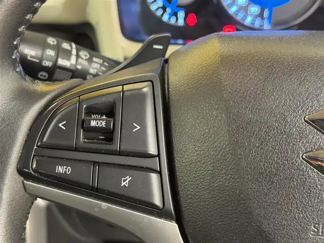 スズキ クロスビー HYBRID MZ 群馬県 2018(平30)年 7.8万km ミネラルグレーメタリック 3トーンコーディネート スズキセーフティサポート/・衝突軽減ブレーキ/・レーンキープアシスト/・リヤコーナーセンサー/・オートマチックハイビーム/・クルーズコントロール/純正８インチナビ/　　フルセグTV/AM/FM/    BT/SD/CD/DVD/MSV/バックカメラ/LEDオートライト/フォグランプ/前席シートヒーター/純正16インチAW/純正フロアマット/純正ドアバイザー/パドルシフト/横滑り防止機能/ビルトインETC/スマートキー/禁煙車