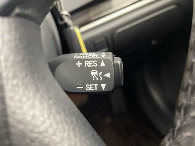 トヨタ クラウン ハイブリッド アスリートS 埼玉県 2015(平27)年 6.2万km ホワイトパールクリスタルシャイン サンルーフ/純正SDナビ/　（FM/AM/BT/CD/DVD/AUX）/バックカメラ/フルセグテレビ/パワーシート/アダプティブクルーズコントロール/衝突被害軽減ブレーキ/ビルトインETC/クリアランスソナー/ドライブレコーダー/プッシュスタート/オートライト/レザー調シートカバー/純正アルミホイール/純正フロアマット