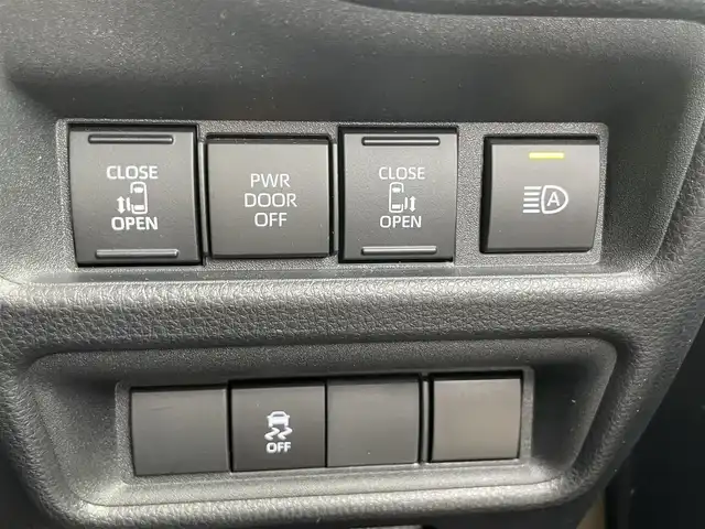 トヨタ シエンタ ハイブリッド Z 大阪府 2023(令5)年 1.7万km ベージュ トヨタセーフティセンス/・アダプティクブクルーズコントロール/・プリクラッシュセーフティ/・レーンキープアシスト/・オートマチックハイビーム/純正ナビ/・（Bluetooth/CD/DVD/フルセグTV/USB/）/　ラジオ/主要装備/・全方位カメラ/・両側パワースライドドア/・アイドリングストップ/・BSM/・１００V電源/・LEDヘッドライト/・社外フロアマット/・ウォークスルー/・３列シート/・ETC