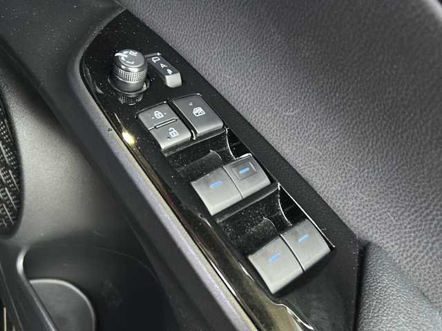 トヨタ プリウス A ツーリングセレクション 静岡県 2019(平31)年 7.8万km アティチュードブラックマイカ アルパインナビ/・TV/・CD/DVD/・SD/・AM/FM/・ipod/・Bluetooth/・HDMI/主要装備/・レーダークルーズコントロール　/・ＴＲＤエアロ　/・ＴＲＤマフラー　/・バックカメラ　/・ＥＴＣ　/・ＢＳＭ/・コーナーセンサー　/・ヘッドアップディスプレイ　/・シートヒーター　/・パーキングアシスト　/・スマートキー　/・ＳＯＳコール/・オートライト/・ステアリングリモコン/・レーンキープ/・18インチBBSホイール