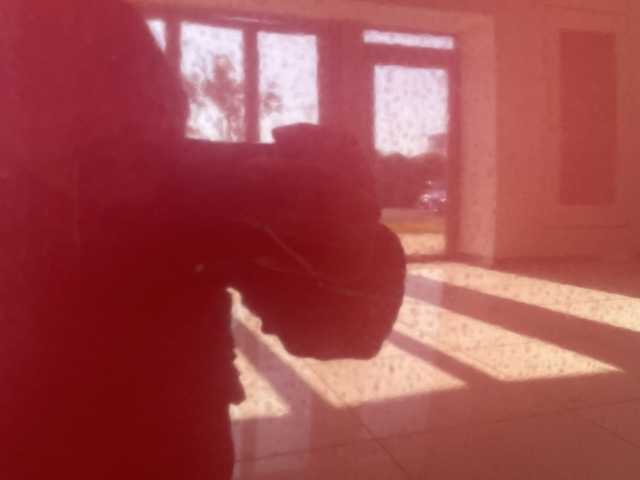 日産 セレナ X 埼玉県 2017(平29)年 4.2万km マルーンレッド インテリジェント エマージェンシーブレーキ/純正8インチナビ/　　CD/DVD/BT/フルセグ/USB/アラウンドビューモニター/フリップダウンモニター/両側電動スライドドア/クルーズコントロール/オートライト/コーナーセンサー/ETC/スマートキー×2/禁煙車