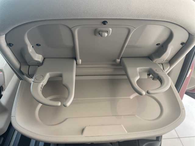 日産 セレナ X 埼玉県 2017(平29)年 4.2万km マルーンレッド インテリジェント エマージェンシーブレーキ/純正8インチナビ/　　CD/DVD/BT/フルセグ/USB/アラウンドビューモニター/フリップダウンモニター/両側電動スライドドア/クルーズコントロール/オートライト/コーナーセンサー/ETC/スマートキー×2/禁煙車