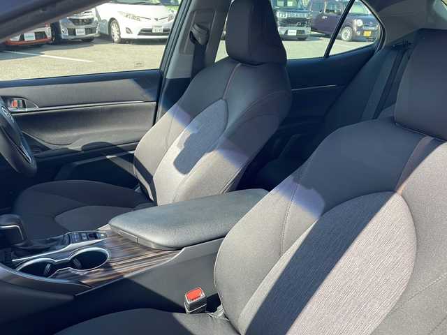 トヨタ カムリ G 兵庫県 2017(平29)年 6.2万km スティールブロンドM 純正ナビ（AM/FM/BT)/・フルセグTV/追従付きクルーズコントロール/レーンアシスト/車両接近通報装置/オートライト/横滑り防止/スポーツモード/エコモード/EVモード