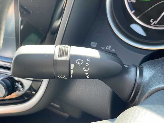 トヨタ カムリ G 兵庫県 2017(平29)年 6.2万km スティールブロンドM 純正ナビ（AM/FM/BT)/・フルセグTV/追従付きクルーズコントロール/レーンアシスト/車両接近通報装置/オートライト/横滑り防止/スポーツモード/エコモード/EVモード